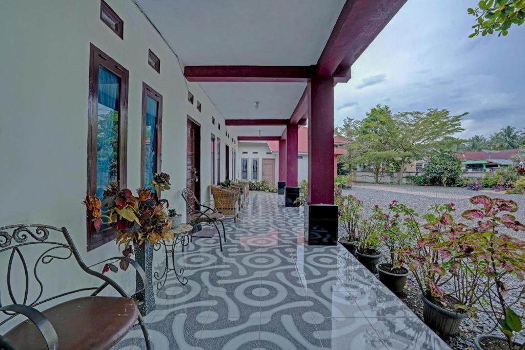 Oyo 92464 Efniati Homestay Syariah Payakumbuh Exterior foto